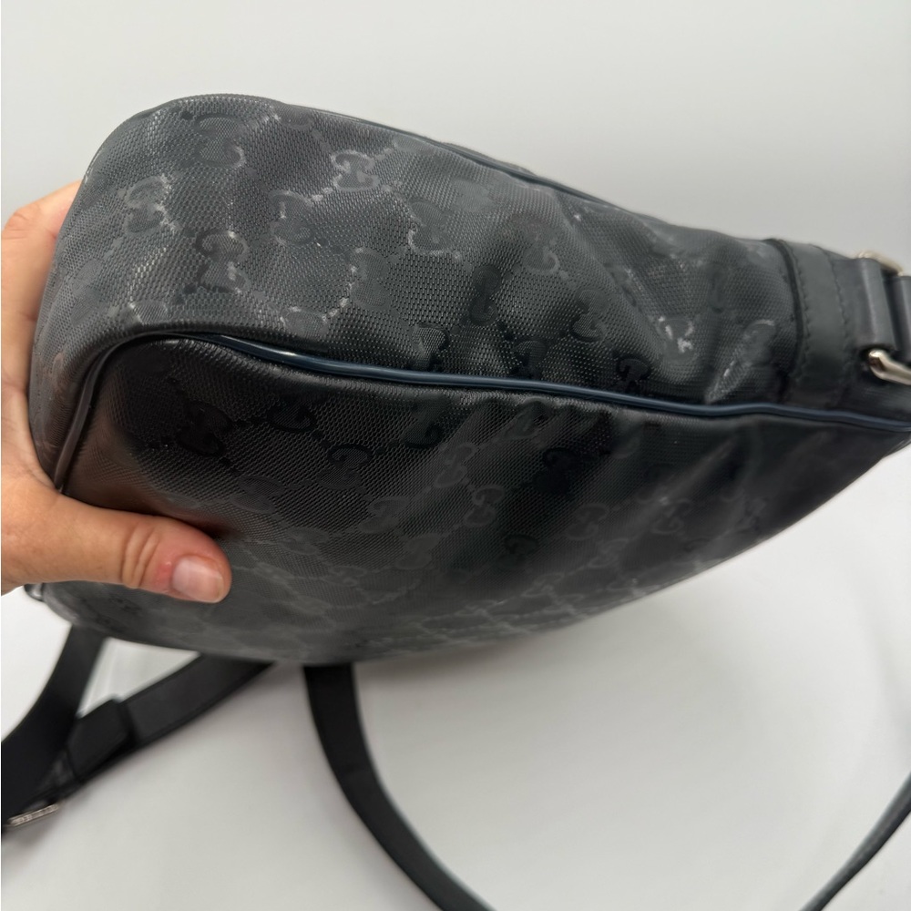 Gucci ๐ฅ EUC messenger bag authentic super clean nicest one online w/ dustbag - Picture 5 of 17